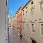 Anamari Apartments